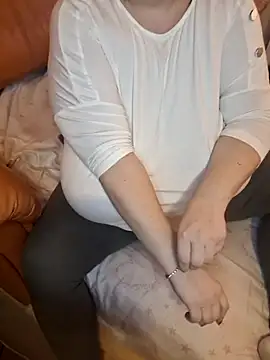 SenzualHotM online show from 02-14-25, 02:02