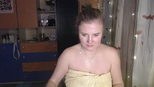 Snapshot of LizaCakes chatting on 01-17-25, 08:22 LizaCakes online show from 01-17-25, 08:22