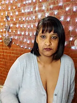 Lilybanx online show from 03-02-25, 06:19