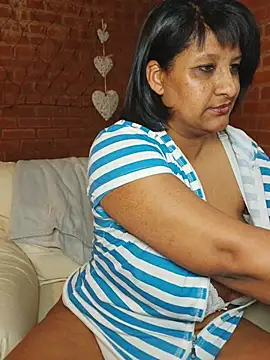 Lilybanx online show from 04-15-26, 07:32