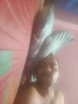 Snapshot of Vickyrajput009 chatting on 01-23-25, 10:43 Vickyrajput009 online show from 01-23-25, 10:43