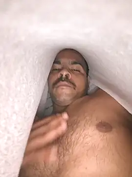 Snapshot of Vickyrajput009 chatting on 09-15-25, 04:01 Vickyrajput009 online show from 09-15-25, 04:01