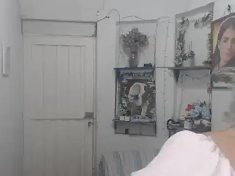 Snapshot of FunnyGrandma chatting on 09-14-25, 02:11 FunnyGrandma online show from 09-14-25, 02:11