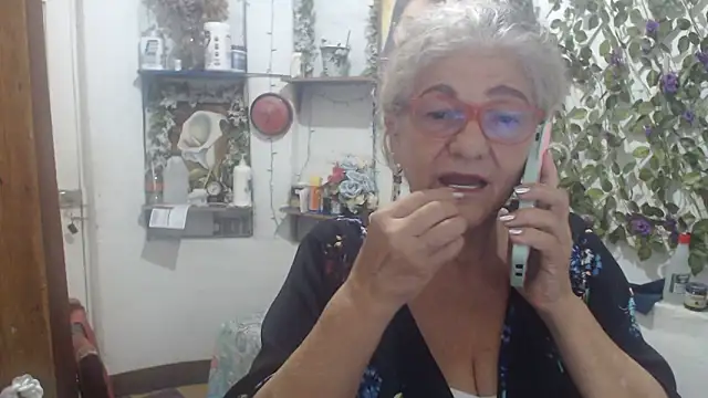 FunnyGrandma online show from 05-25-26, 12:16