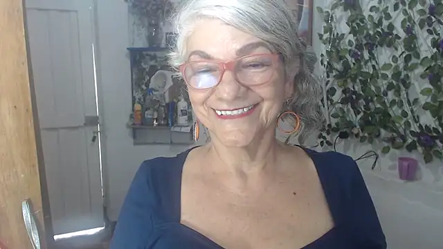 Snapshot of FunnyGrandma chatting on 06-22-26, 05:32 FunnyGrandma online show from 06-22-26, 05:32