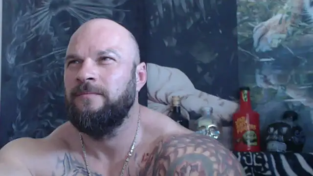 Snapshot of viking_30 chatting on 05-25-26, 06:30 viking 30 online show from 05-25-26, 06:30