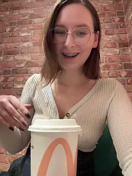 The Snowwhitee online show from 11-22-25, 09:14