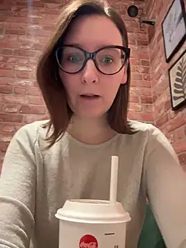 The Snowwhitee online show from 12-14-25, 09:14