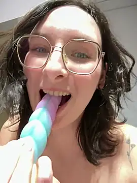 The Snowwhitee online show from 02-28-26, 07:04