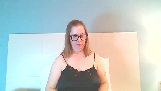 SweetandNaughty1 online show from 03-17-25, 06:18