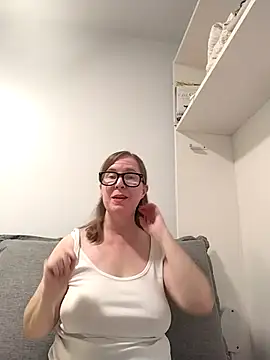 SweetandNaughty1 online show from 10-27-25, 09:19