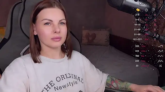 Your Sweet Lilu online show from 12-19-25, 02:02