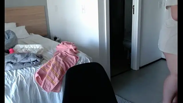 Snapshot of valentinny chatting on 03-27-26, 06:40 valentinny online show from 03-27-26, 06:40