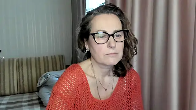 lauraoven online show from 02-11-25, 09:20