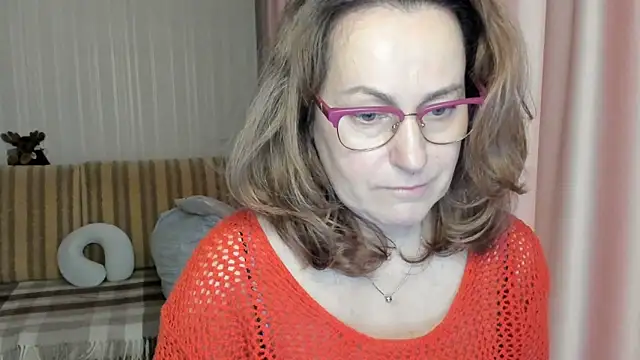 lauraoven online show from 03-20-25, 07:14