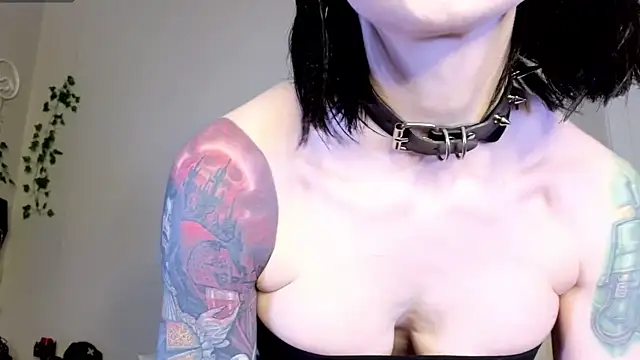 Ivey and James online show from 02-27-26, 09:37