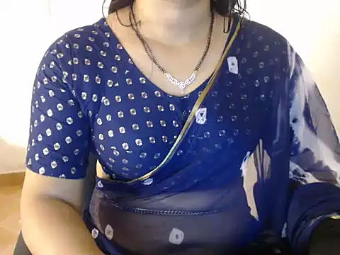 Open Heart Lennon online show from 11-18-25, 04:39