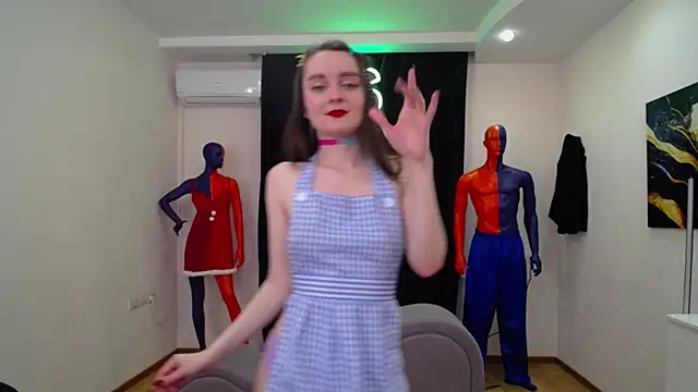 CloudGrace online show from 02-12-25, 06:19