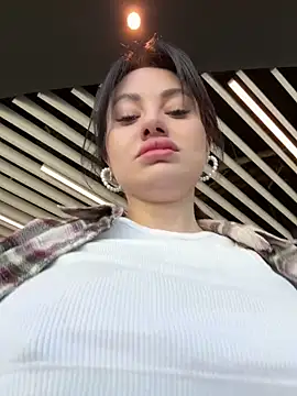 Snapshot of Wet__Bunny chatting on 04-03-26, 06:22 Wet Bunny online show from 04-03-26, 06:22