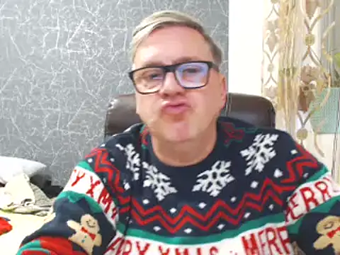 Snapshot of RobertStripX chatting on 12-26-24, 01:54 RobertStripX online show from 12-26-24, 01:54