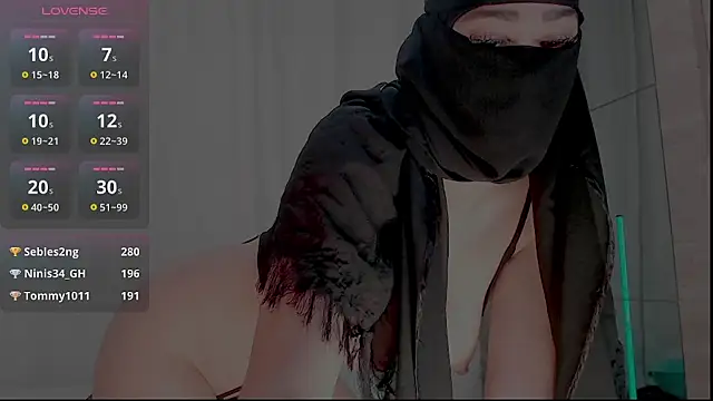 Snapshot of sweet_diazzz chatting on 09-09-25, 08:30 sweet diazzz online show from 09-09-25, 08:30