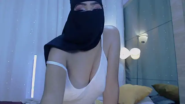 Snapshot of sweet_diazzz chatting on 09-23-25, 07:17 sweet diazzz online show from 09-23-25, 07:17