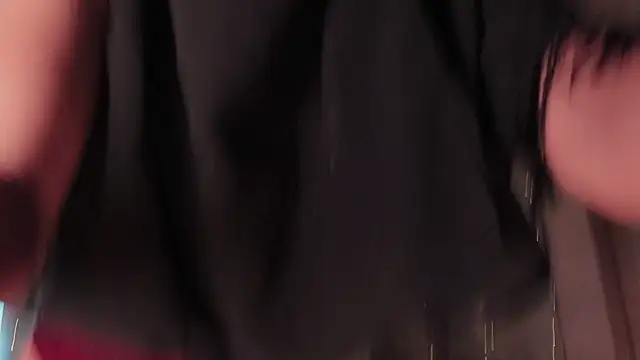 Snapshot of sweet_diazzz chatting on 10-16-25, 05:25 sweet diazzz online show from 10-16-25, 05:25