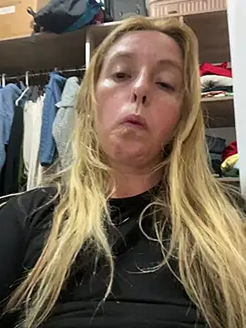 moniquerainx online show from 03-19-26, 04:05