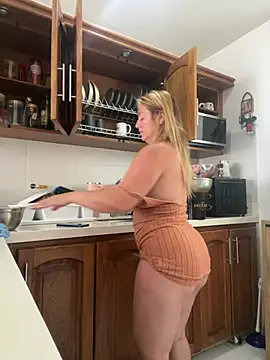 moniquerainx online show from 07-26-26, 05:42