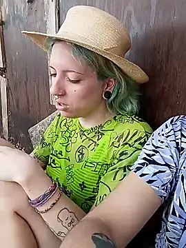 Snapshot of Rabit_Snake chatting on 01-24-25, 08:22 Rabit Snake online show from 01-24-25, 08:22