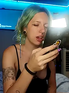 Snapshot of Rabit_Snake chatting on 01-31-25, 03:09 Rabit Snake online show from 01-31-25, 03:09