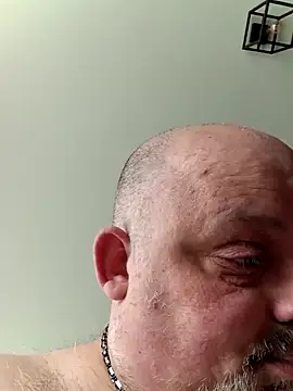 Snapshot of Bibear197511 chatting on 06-01-26, 09:00 Bibear197511 online show from 06-01-26, 09:00