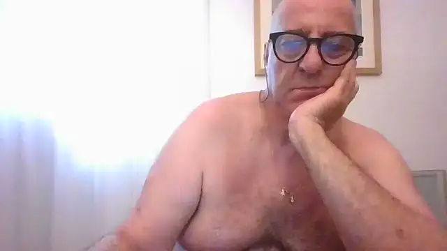 Snapshot of ANONIMO7735 chatting on 06-30-26, 04:41 ANONIMO7735 online show from 06-30-26, 04:41