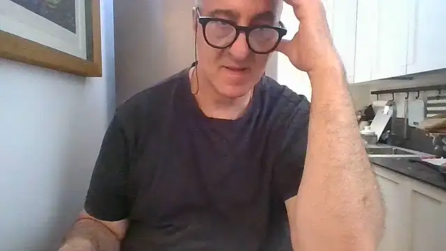 Snapshot of ANONIMO7735 chatting on 07-04-26, 10:43 ANONIMO7735 online show from 07-04-26, 10:43