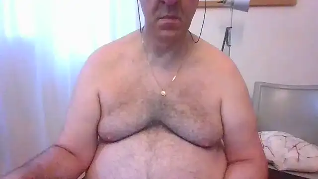 Snapshot of ANONIMO7735 chatting on 07-05-26, 04:19 ANONIMO7735 online show from 07-05-26, 04:19