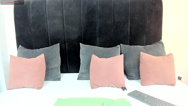 Snapshot of pink_dustt chatting on 07-25-26, 08:39 pink dustt online show from 07-25-26, 08:39