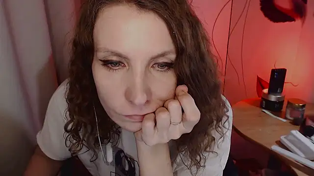 Snapshot of JohansonKatie chatting on 01-27-25, 02:42 JohansonKatie online show from 01-27-25, 02:42