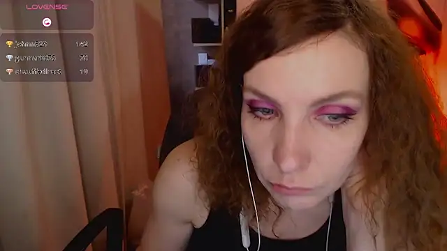 Snapshot of JohansonKatie chatting on 02-09-25, 07:16 JohansonKatie online show from 02-09-25, 07:16