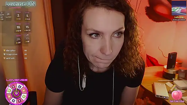 Snapshot of JohansonKatie chatting on 02-26-25, 04:24 JohansonKatie online show from 02-26-25, 04:24