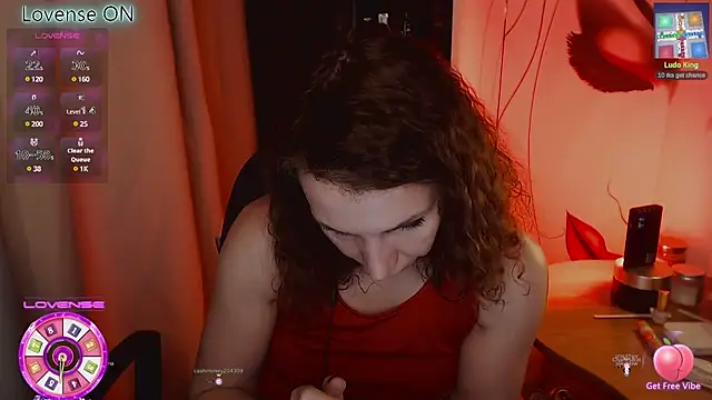 Snapshot of JohansonKatie chatting on 02-27-25, 01:27 JohansonKatie online show from 02-27-25, 01:27