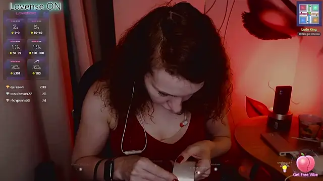 Snapshot of JohansonKatie chatting on 03-06-25, 01:58 JohansonKatie online show from 03-06-25, 01:58