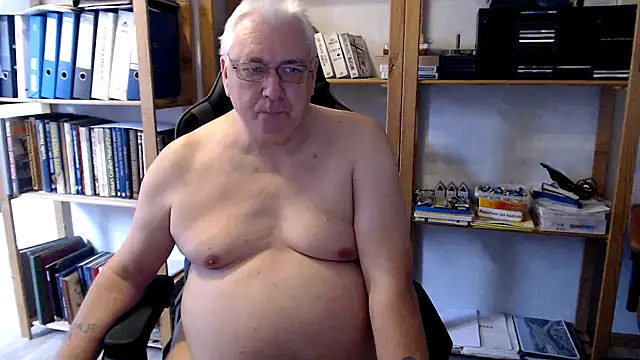 SchwanzhureXXL online show from 09-12-25, 01:33