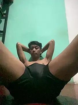 ditiya18 online show from 12-21-25, 04:25