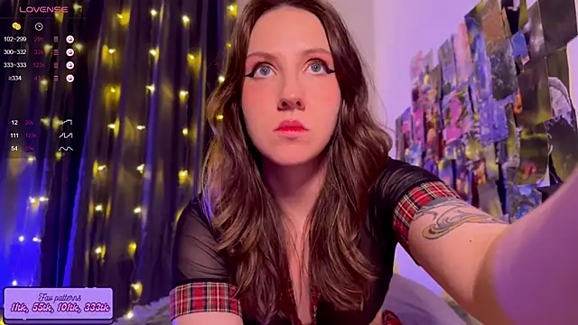 HotaruTomo online show from 12-20-25, 01:34