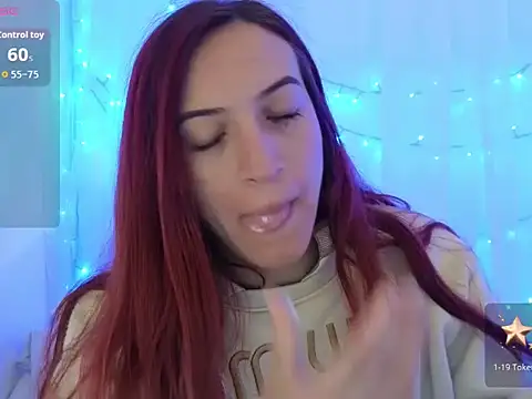 Snapshot of ninaa_fox chatting on 04-17-26, 03:04 ninaa fox online show from 04-17-26, 03:04