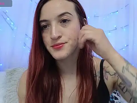 Snapshot of ninaa_fox chatting on 05-04-26, 06:04 ninaa fox online show from 05-04-26, 06:04