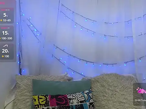 Snapshot of ninaa_fox chatting on 05-08-26, 01:49 ninaa fox online show from 05-08-26, 01:49