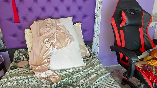 Margoth clain online show from 10-30-25, 12:39