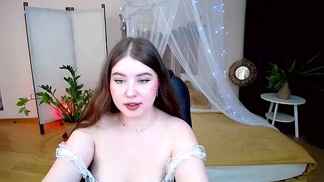 Snapshot of NicoleFoxery chatting on 01-19-25, 09:23 NicoleFoxery online show from 01-19-25, 09:23