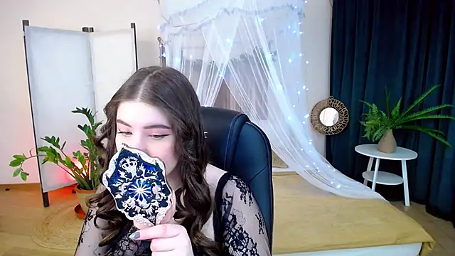 Snapshot of NicoleFoxery chatting on 01-24-25, 03:22 NicoleFoxery online show from 01-24-25, 03:22
